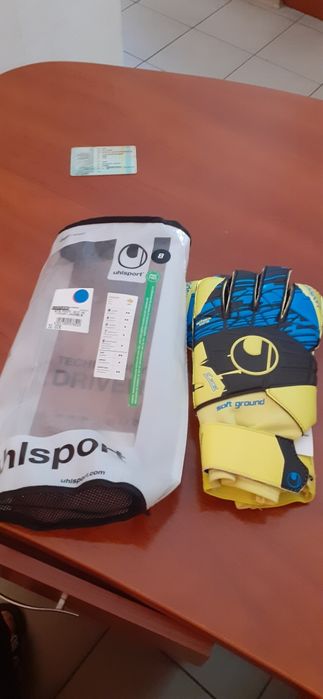 Вратарские перчатки футбольные перчатки перчатки вратаря