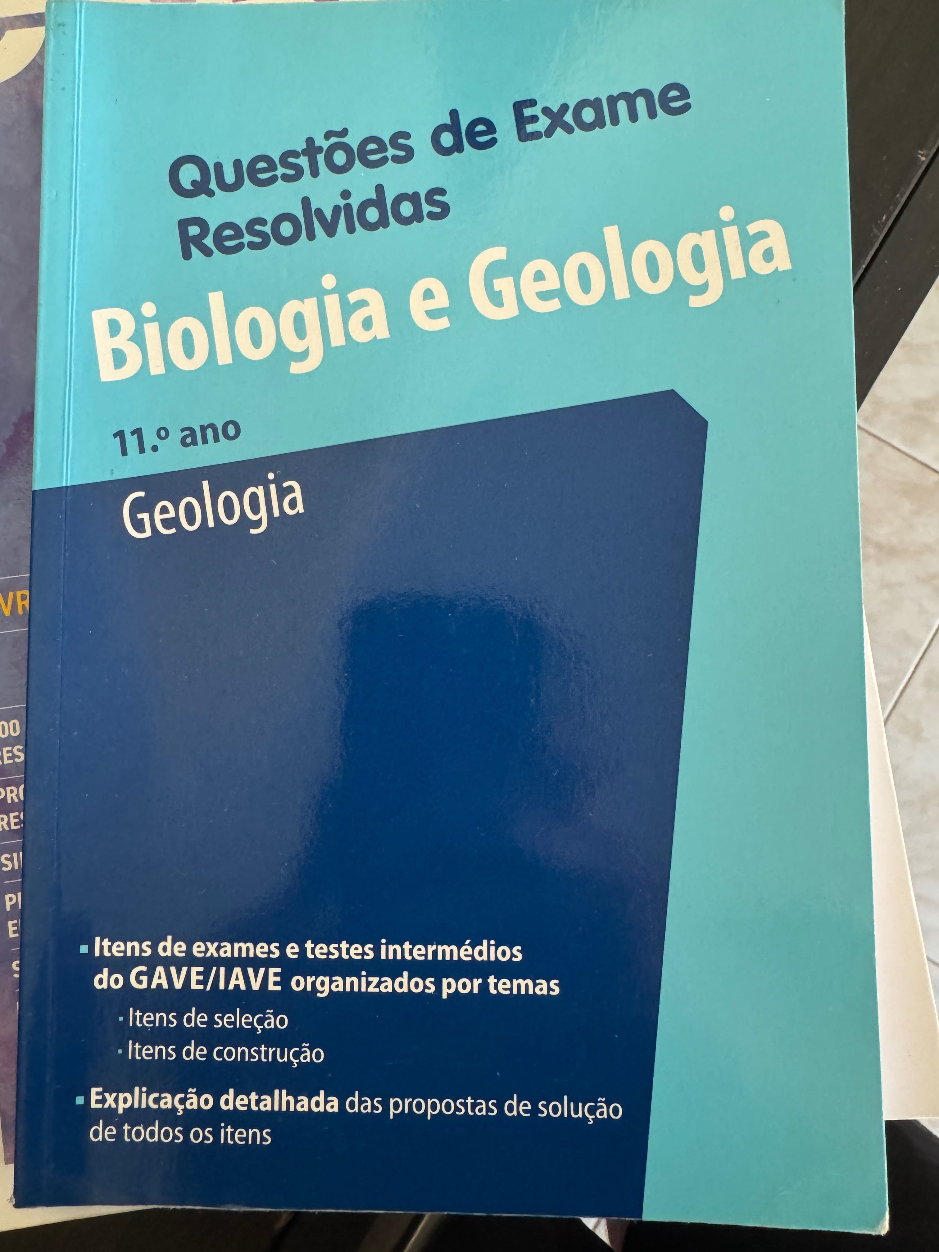 Livros questões de exame resolvidas biologia e geologia 11° ano