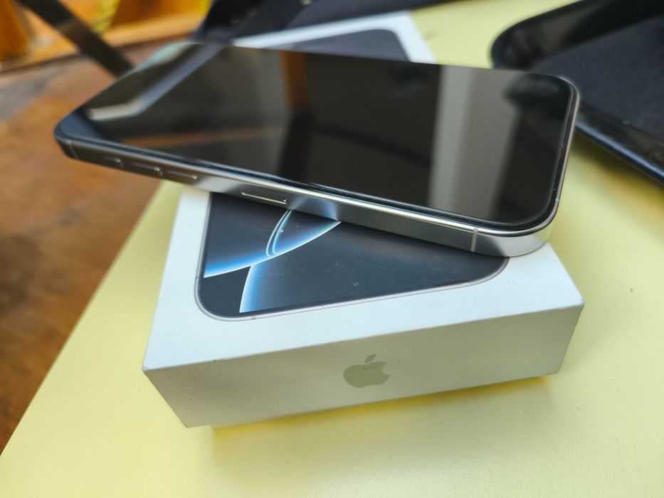 iPhone 16 pro Max 256gb 100% bateria