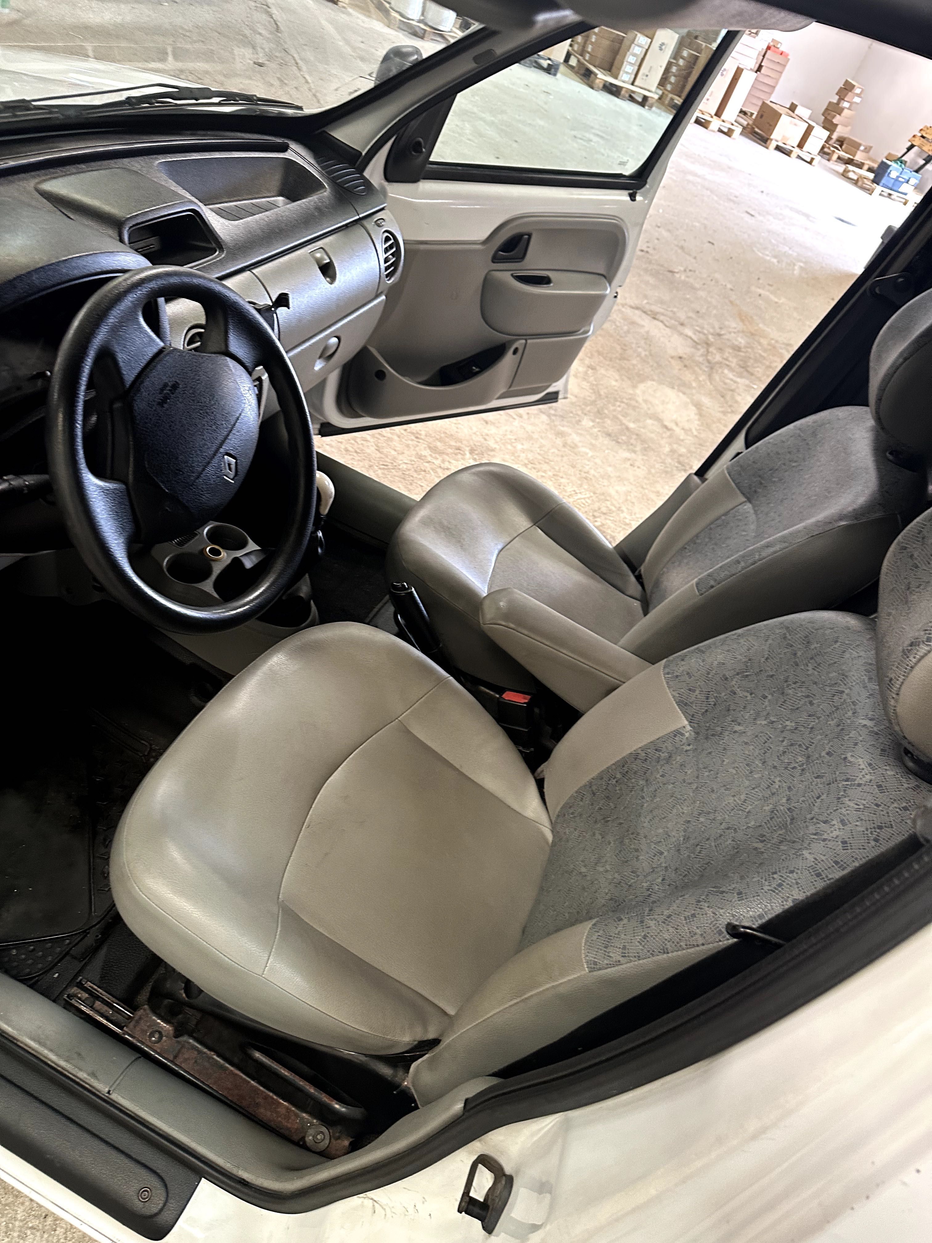 Renault Kangoo 1.5 DCI 2006 – Económica, Fiável e Bem Estimada