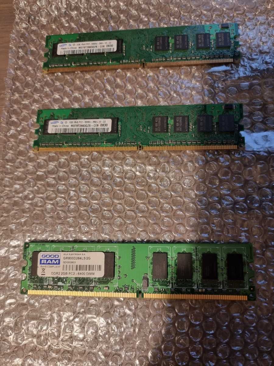 Kości RAM DDR2 - 1x2 GB + 2x1GB