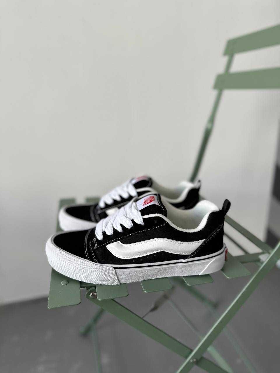 Акція! Знижка на кросівки унісекс Vans KNU skool black