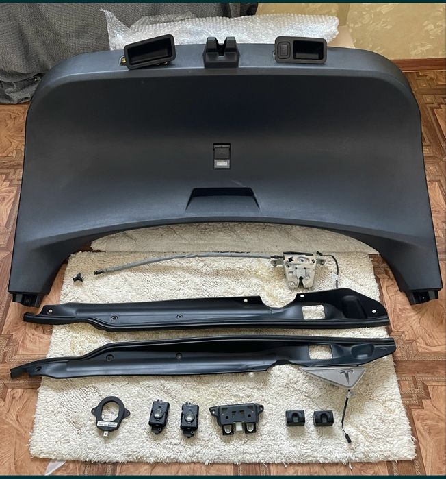 Весь салон до Tesla model S