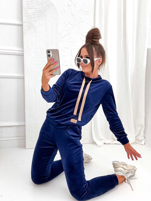 Komplet welurowy dres damski producent granatowy wstążka L 40 Moon