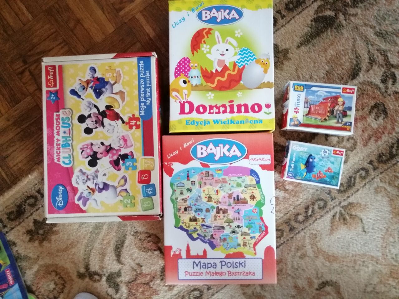 Puzzle nowe i książeczki 12 szt