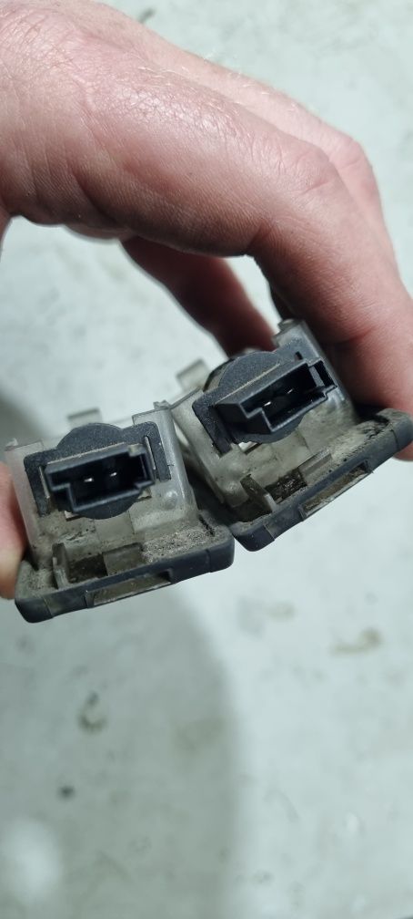 Lampka podświetlenie tablicy rejestracyjnej opel vectra c kombi
