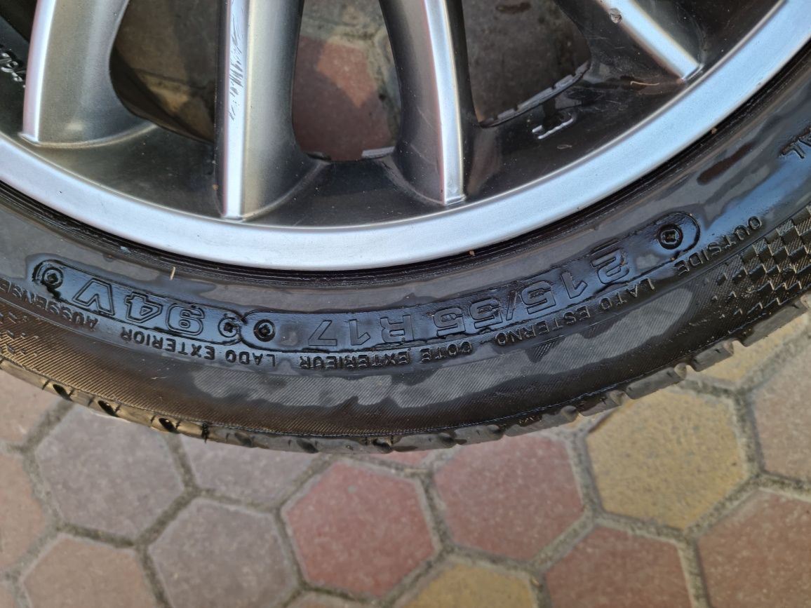 диски 4шт.  з резиною 215/55 R 17. Германія.