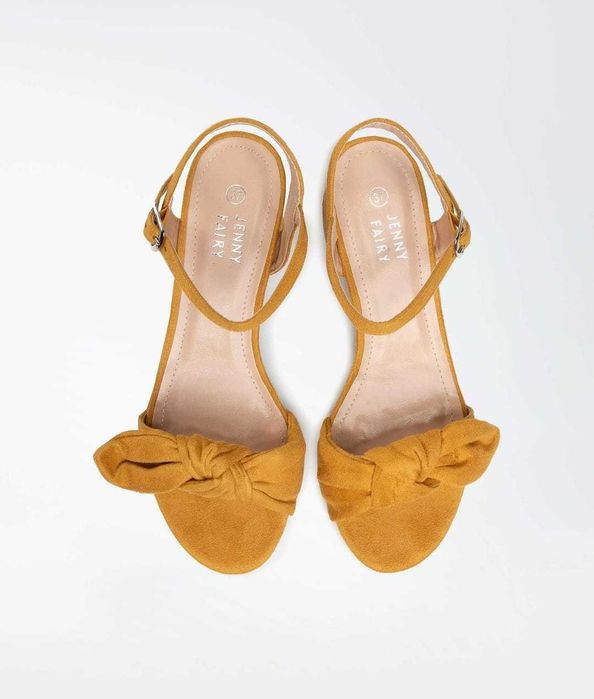 Żółte buty Jenny Fairy 36 sandałki CCC na słupku sandały na obcasie