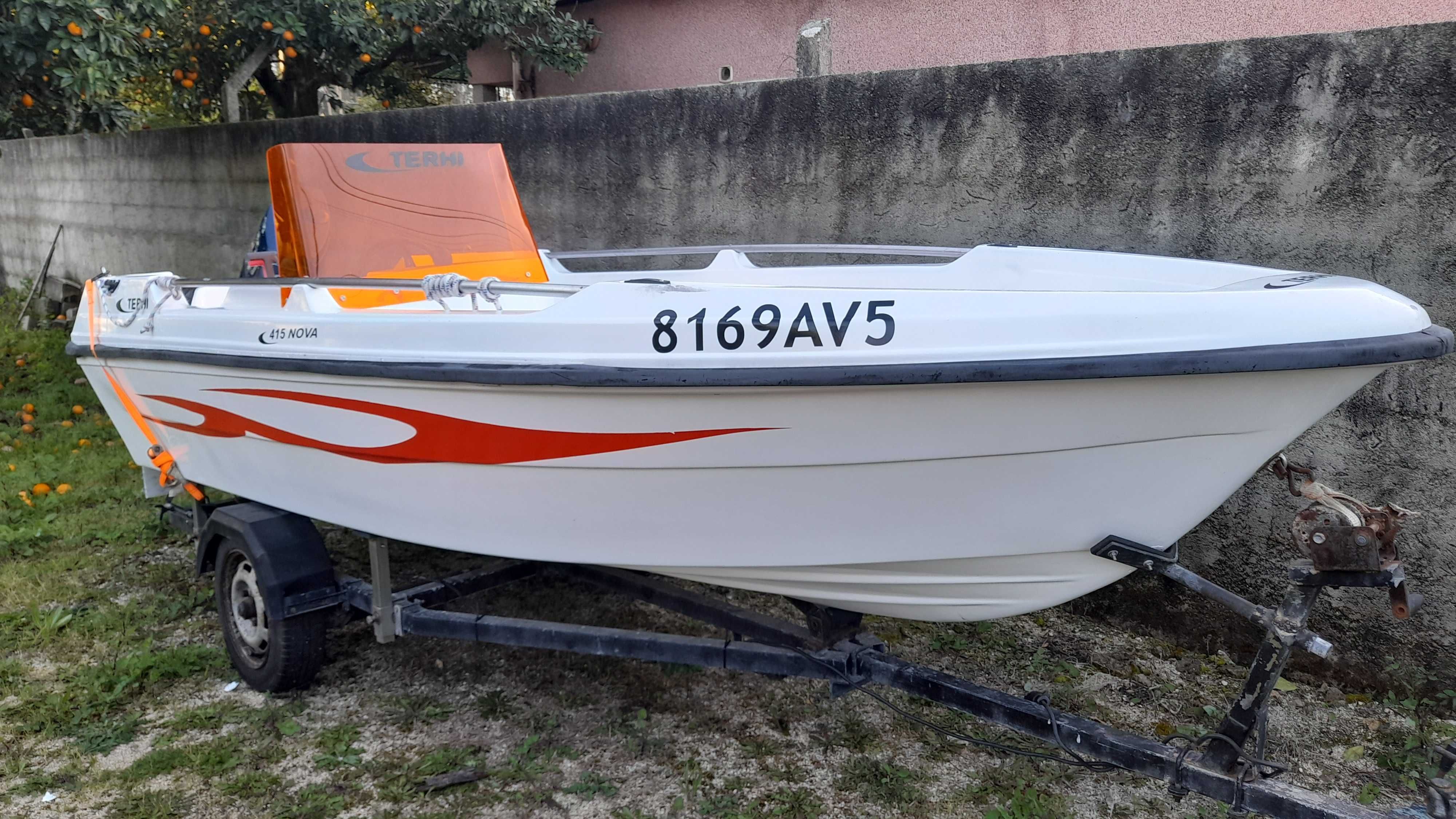 Vendo Barco Terhi 4 pessoas.