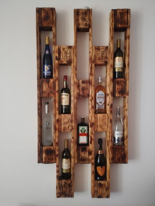 Sprzedam regał na wino