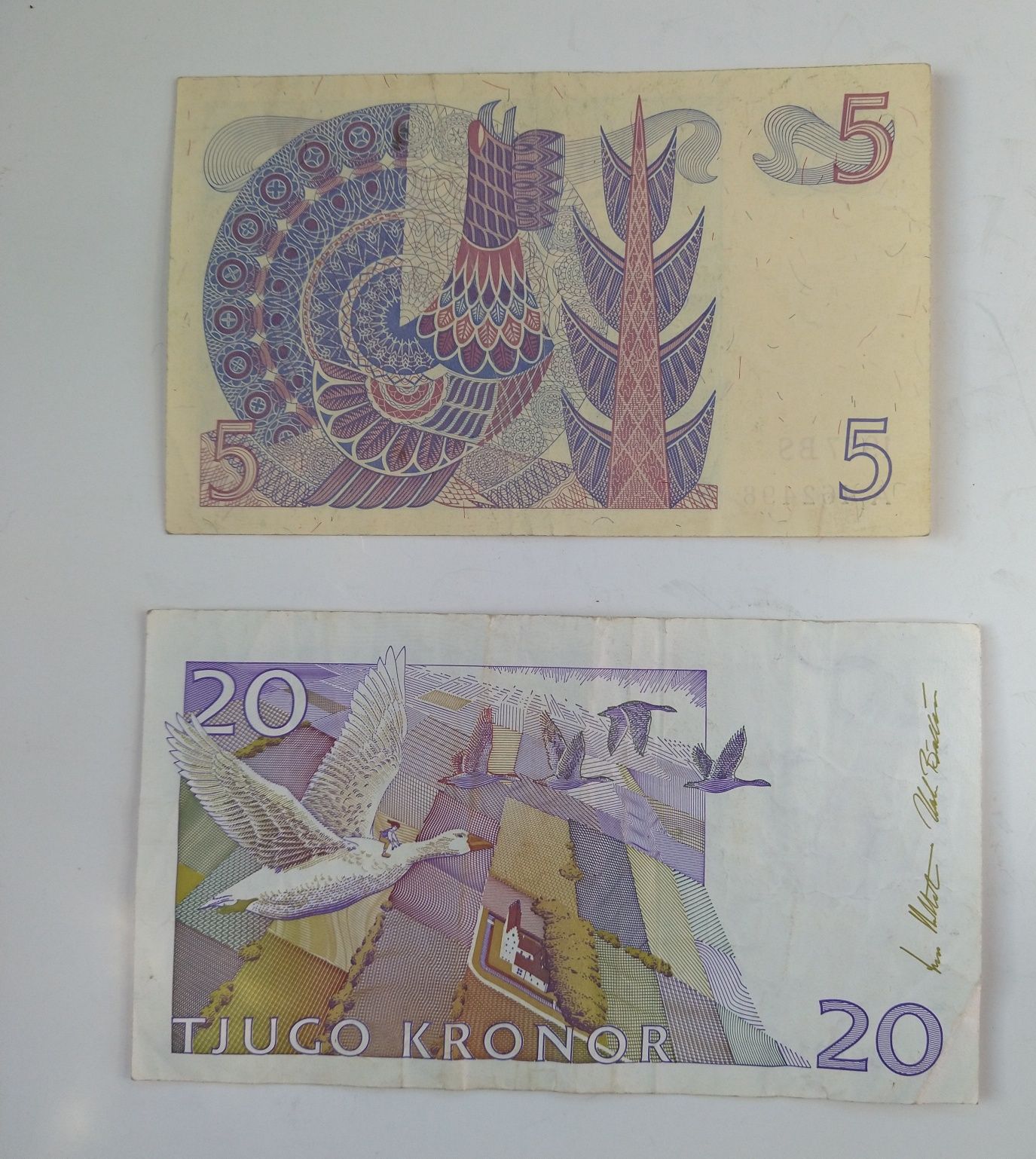 zestaw banknotów 5 i 20 kronor  Szwecja