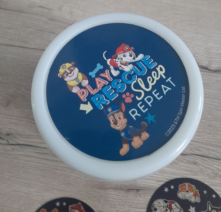 Lampka nocna z projektorem psi patrol