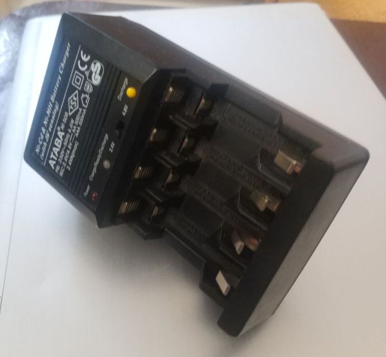 Зарядное устройство для аккумуляторных батарей.