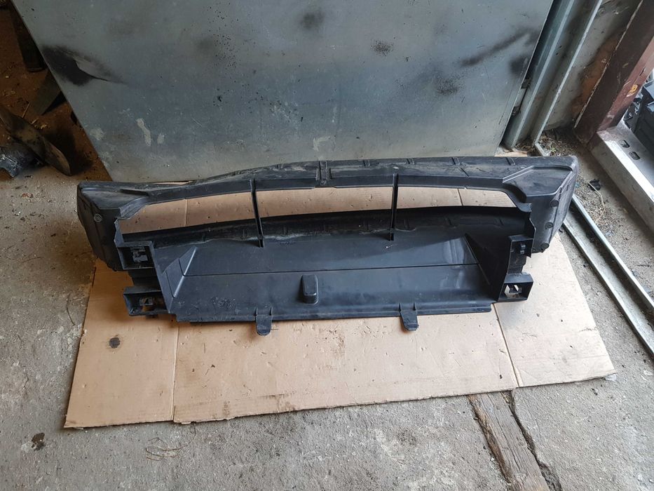 wlot , kierownica powietrza Trafic 3 , Vivaro B