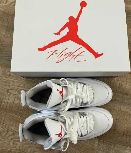 nowy Jordan 4 Retro White Oreo Moda rozmiar.42