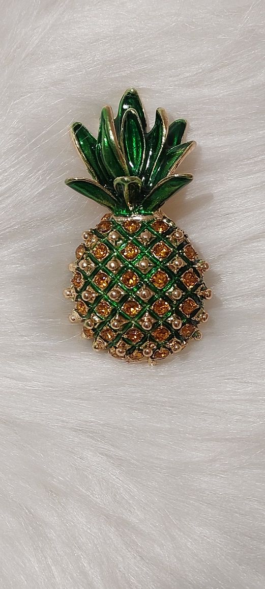 Złota Broszka ananas