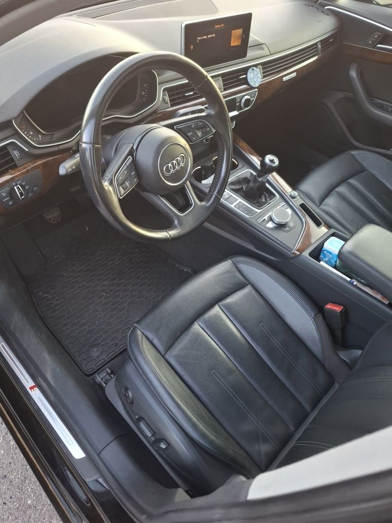 Audi A4 B9 sedan 2.0TFSI QUATTRO