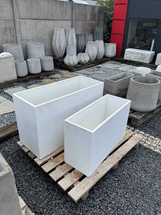 Donica ogrodowa LINE Śnieżnobiała, Niemalowana ozdobna IMPRESTONE
