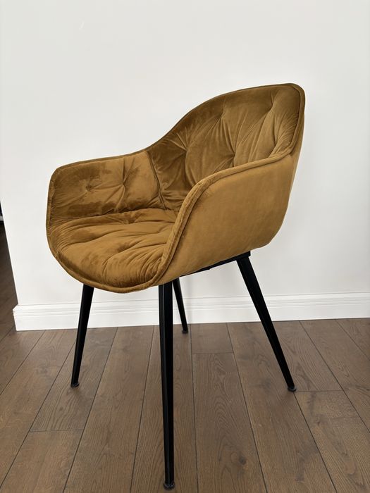 Krzesło tapicerowane „welurowe” zlote / musztardowe do salonu