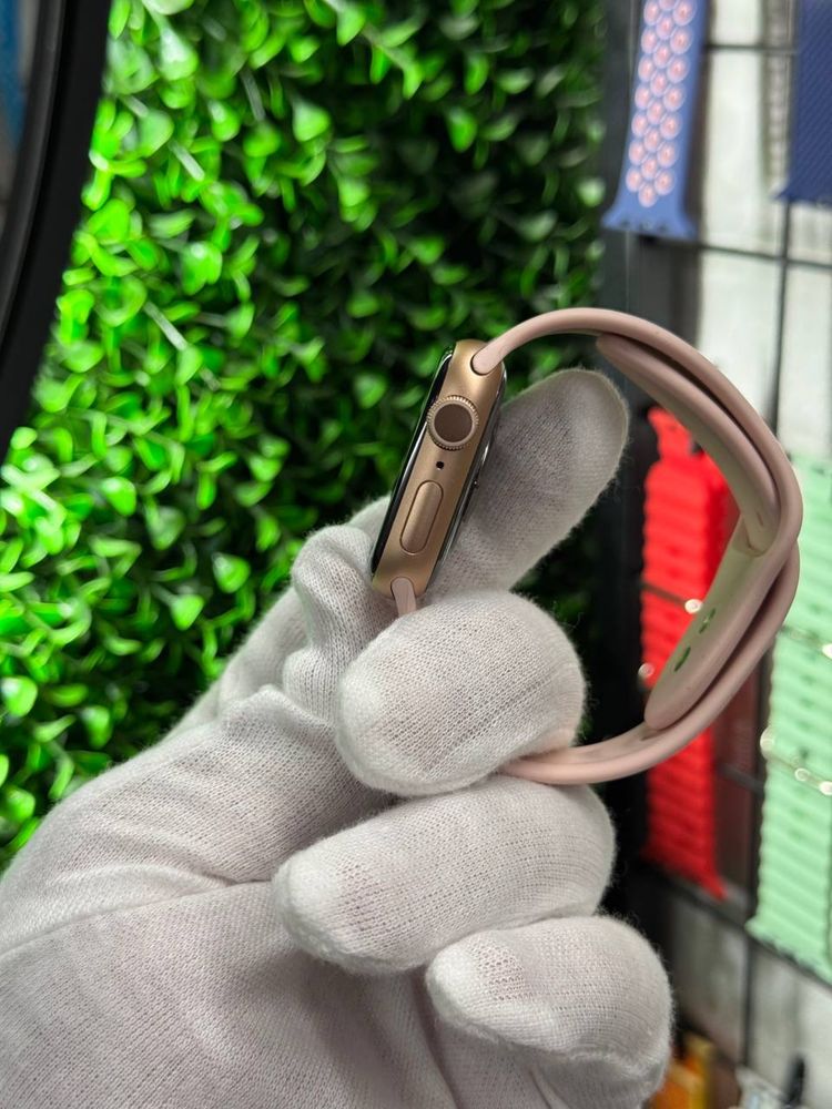 Apple Watch 6 40mm Gold Магазин, Гарантія, Вибір