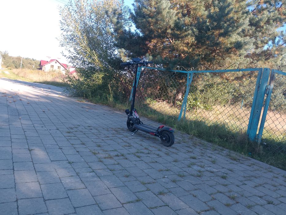 Продам електросамокат kukirin m4 pro