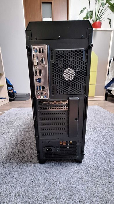 Komputer stacjornany gtx 1660 super i5 9400F i monitor 1080p 144 hz