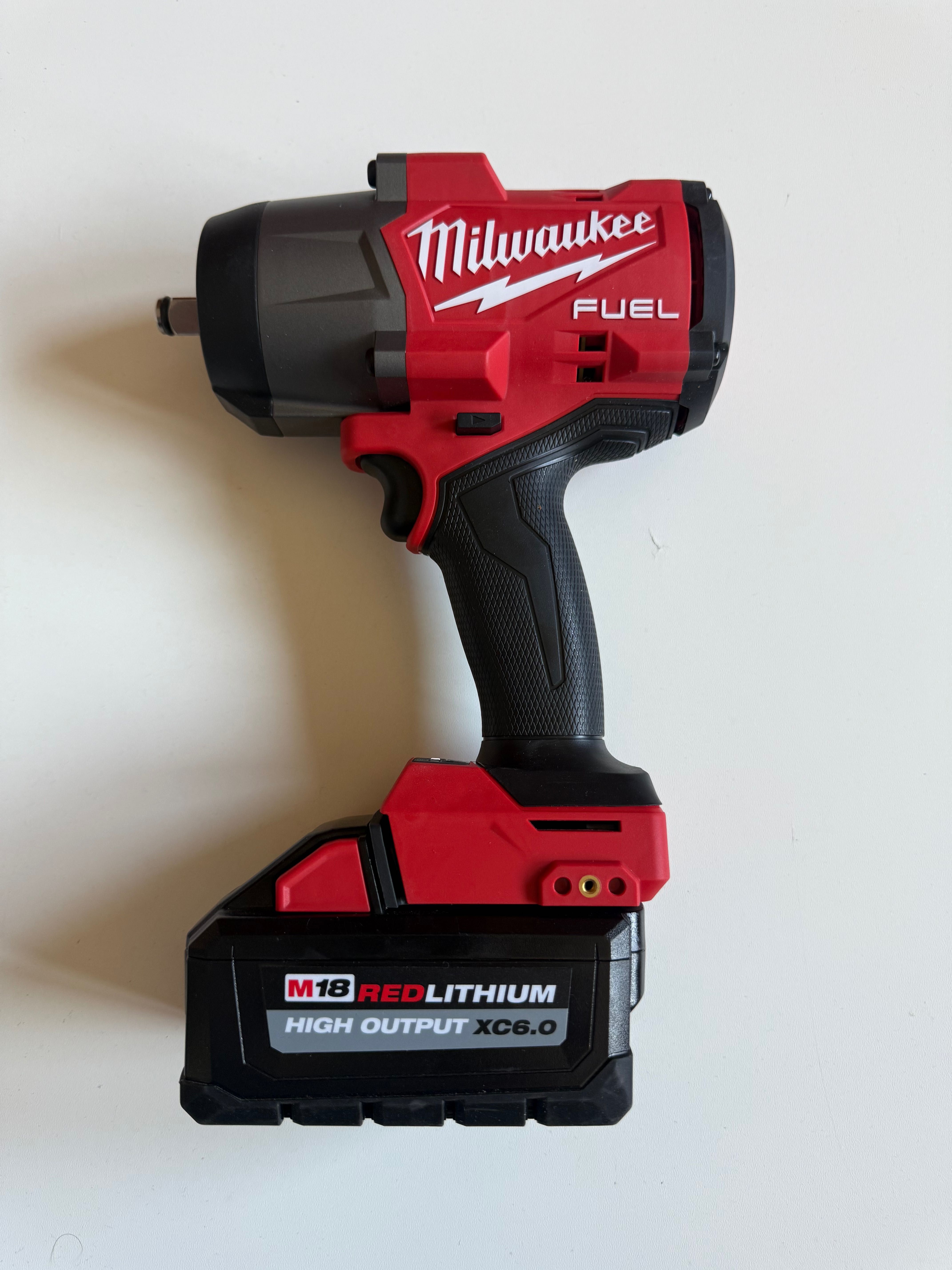 Milwaukee klucz udarowy M18 FHIW2F12 bateria 6.0Ah