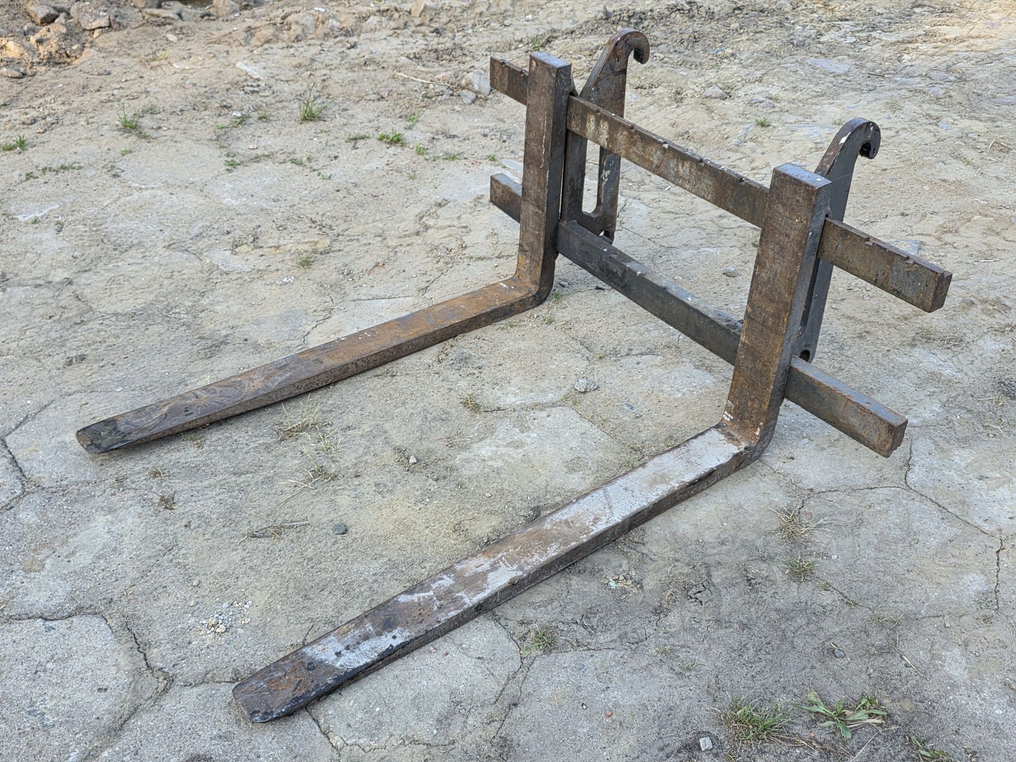 Paleciak Widły Karetka Ramka JCB 406 wózek