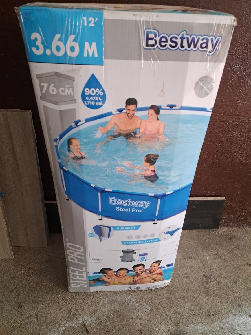 Basen ogrodowy ze stelażem