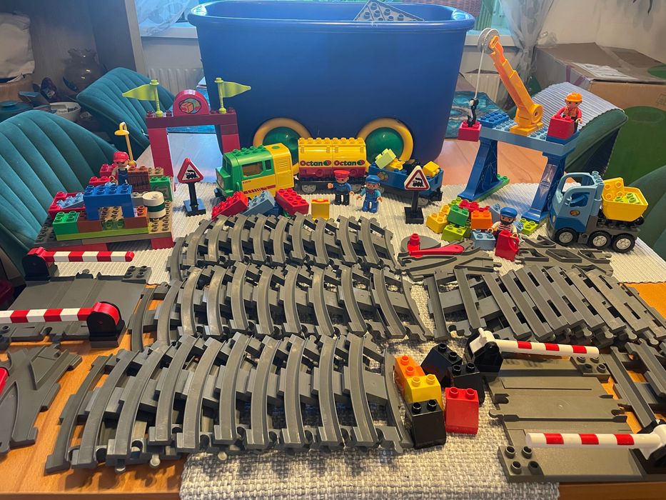 Zestaw Lego Duplo Duży Pociąg Towarowy