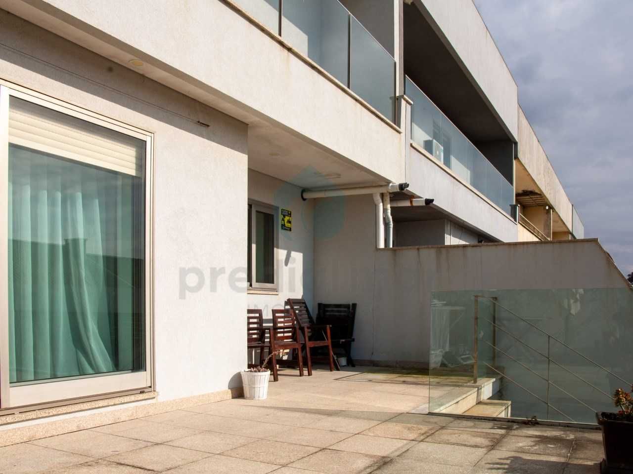 Moradia T5 Lavadores