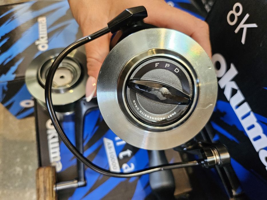 2 kolowrotki okuma aventa ab 10000 z wolnym biegiem