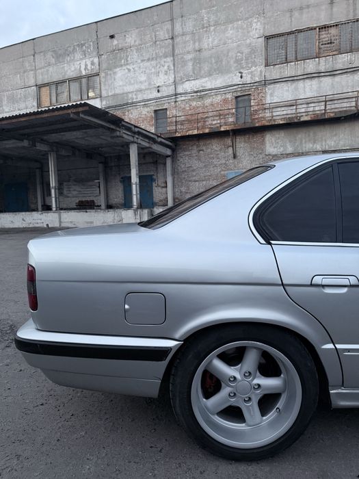 Продам BMW е34 м50b20