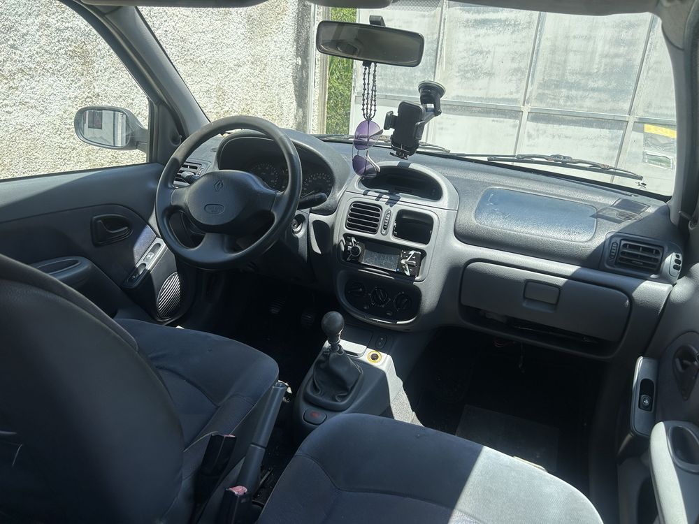 Renult clio 2000