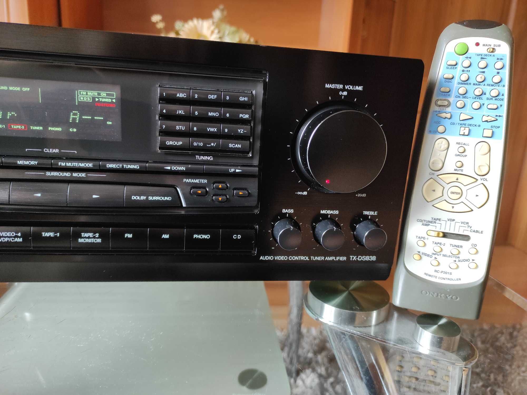 Amplituner ONKYO Integra TX-DS838 + pilot