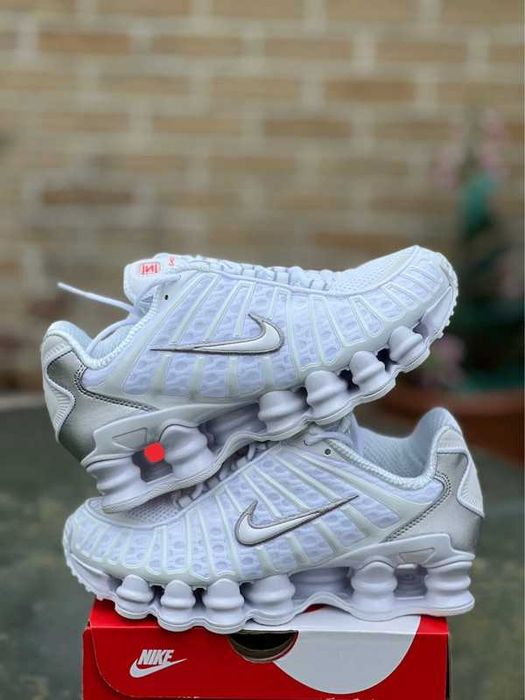 Buty damskie Trampk Nike Shox TL White R.44