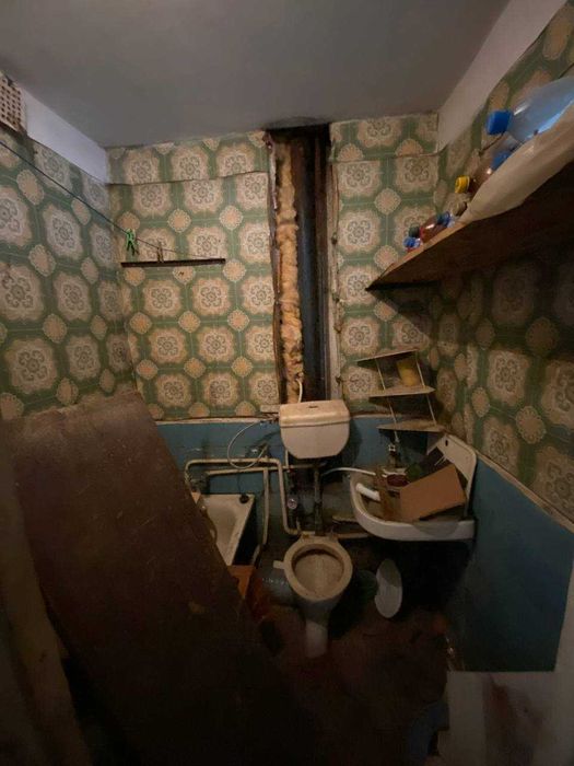 Продам 2-кімнатну квартиру у м. Новоукраїнка