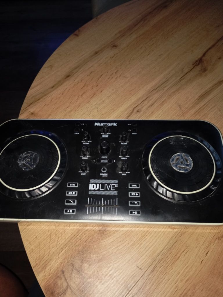 Kontroler numark
