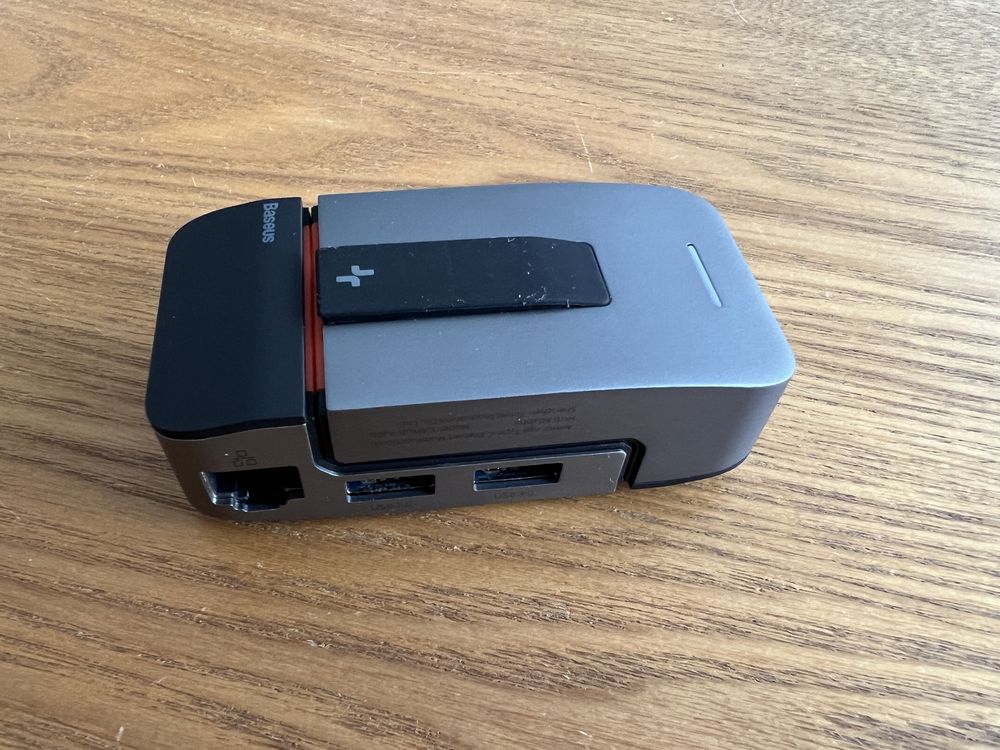 HUB USB-C BaseUs do laptopów z 4 USB-c