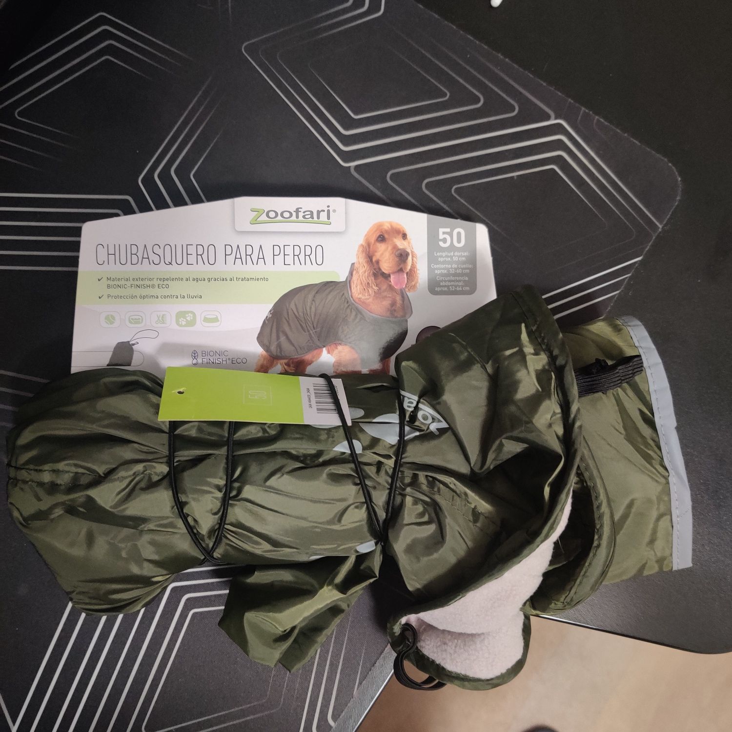 Casaco impermeável forrado para cão - novo!