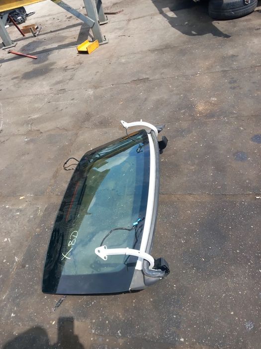 Klapa szyba skoda superb lift