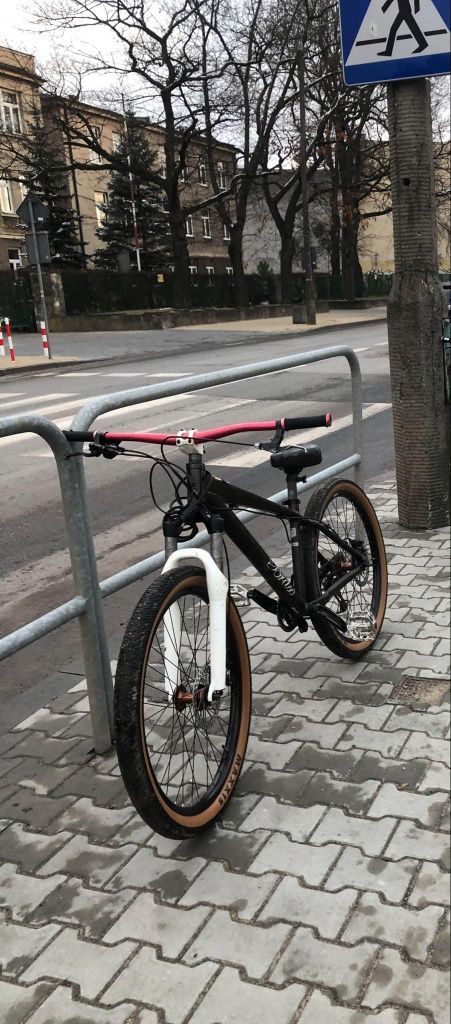 Giant Barss 2 (dirt ,stunt, dh)