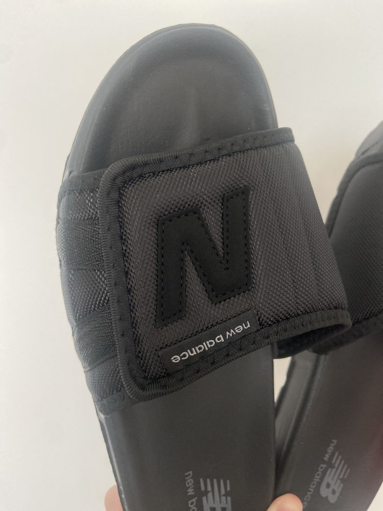 Тапки, тапочки, шльопанці, шльопки new balance