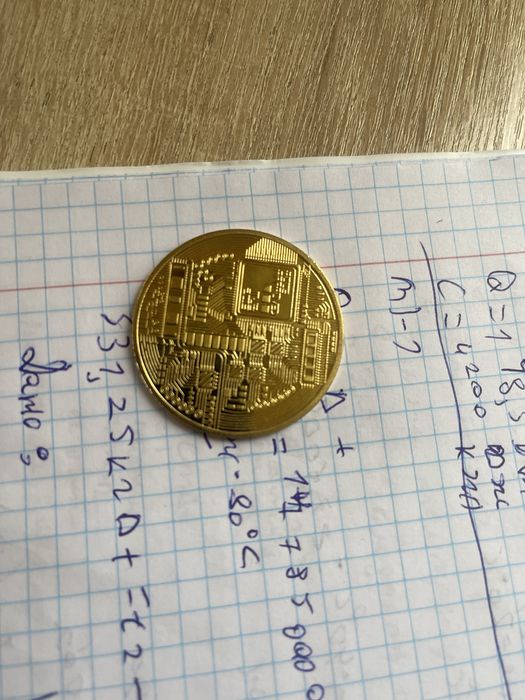 продам сувенір біткоїн не справжній просто сувенір