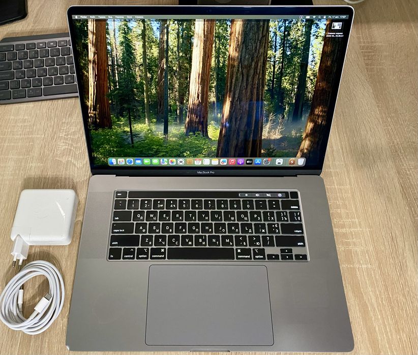 MacBook Pro 16 2019 A2141, 1TB SSD, i9, Radeon Pro 5500M, АКБ 88% 168ц