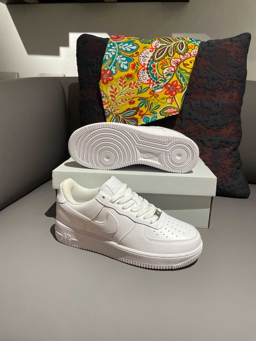 Buty Mokasyny Nike_Air_Force_1_Low_White_R.42