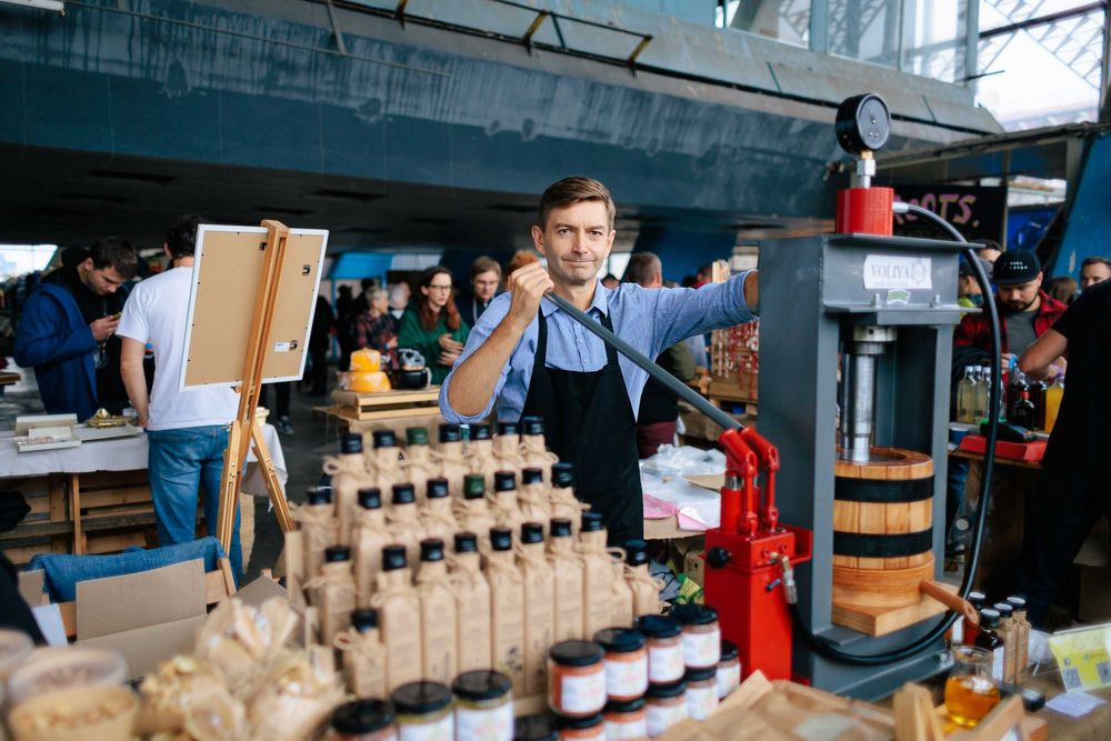 Олія лляна, гарбузова, конопляна, кунжутна холодного віджиму