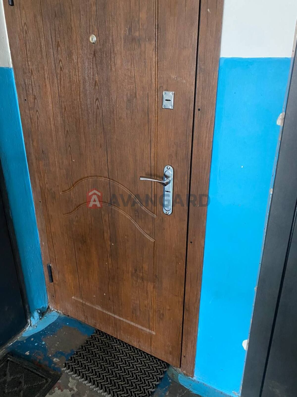 Продам 2к.  Слобожанский 13