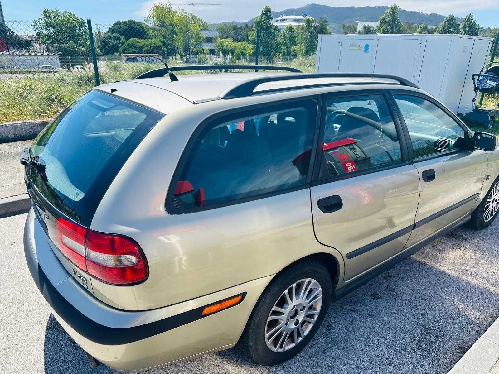 Volvo V40 1.6 - 2002 | Fiável e Económica