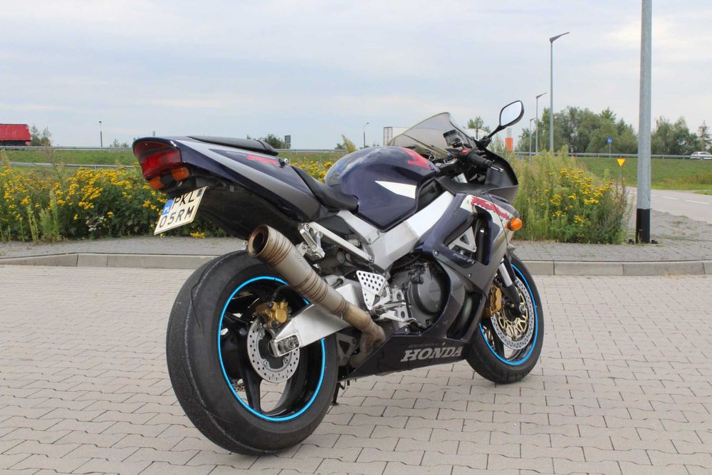 Honda CBR 929 Leovince GP Pro